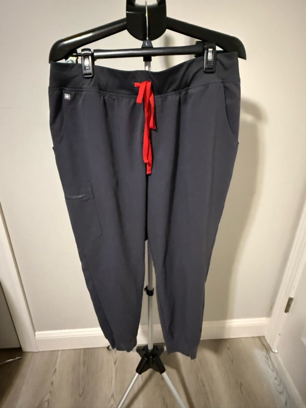 Figs Men's Charcoal Joggers with Red Drawstring